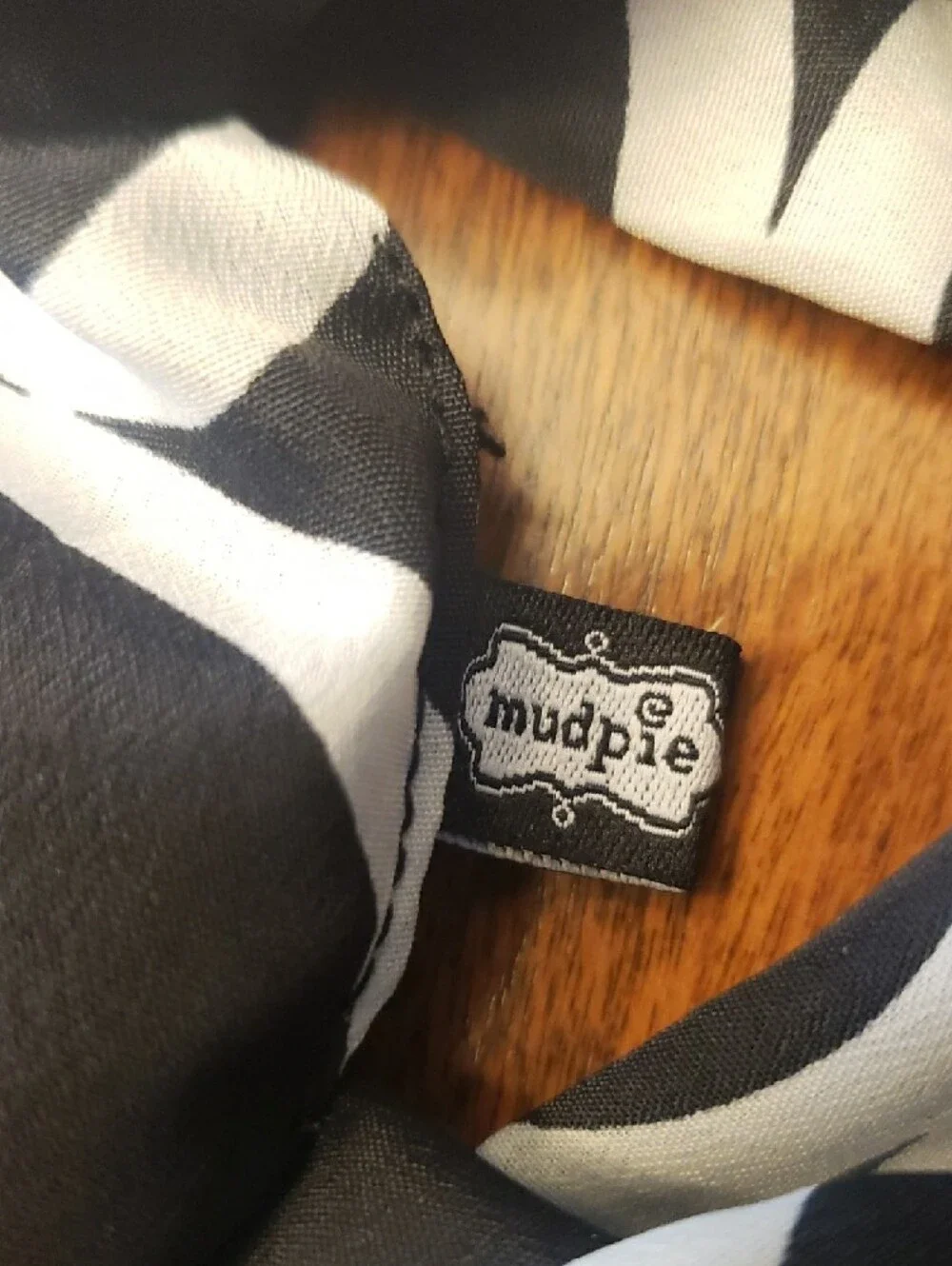 Mud Pie Black & White Patterned Scarf Necklace - OS